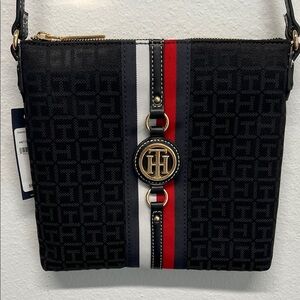 Tommy Hilfiger | Classic Black Crossbody Bag w/ Iconic Tommy Logo